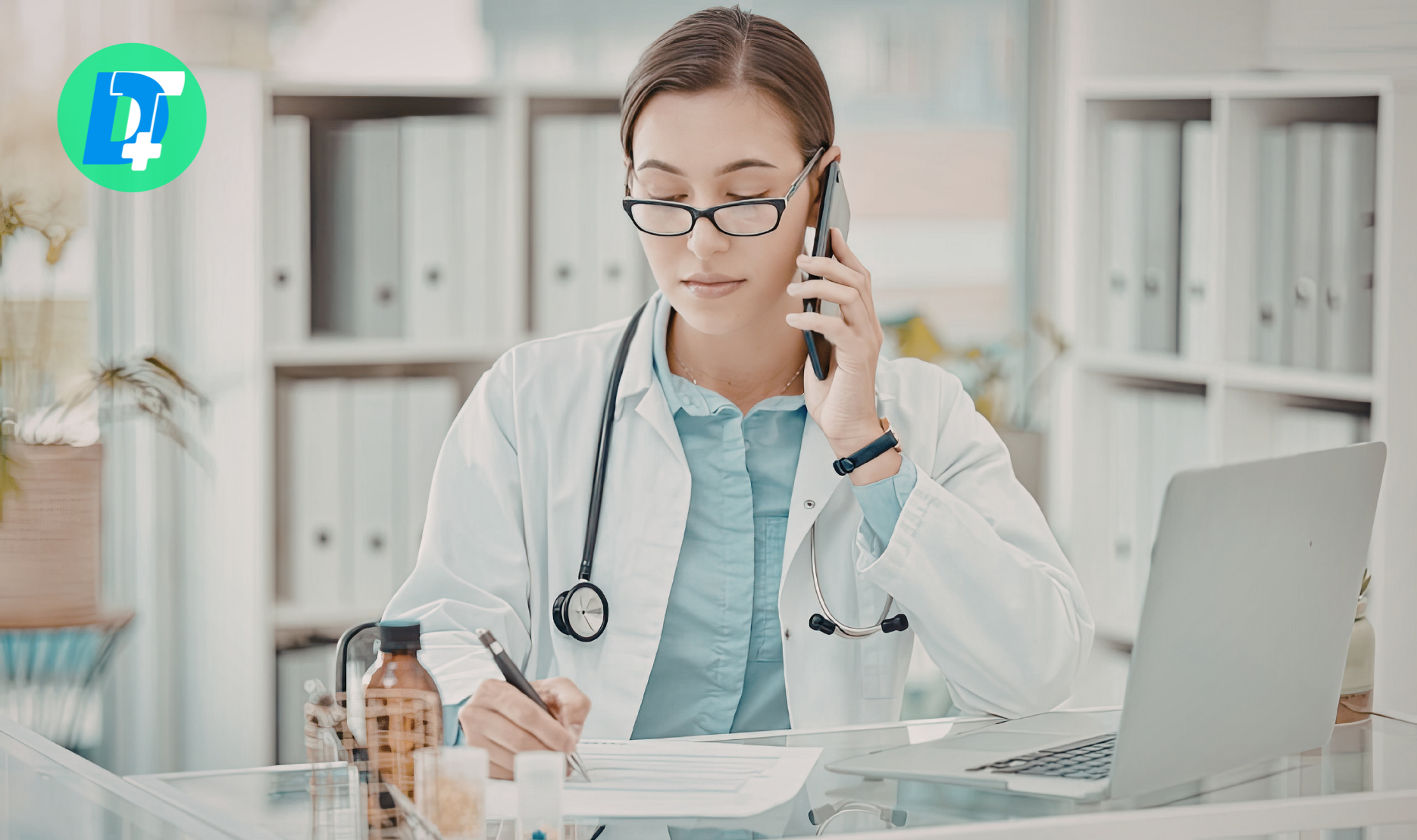 Medicul tău, la un click distanță: Tot ce trebuie să știi despre abonamentul „Sunt Nelimitat”